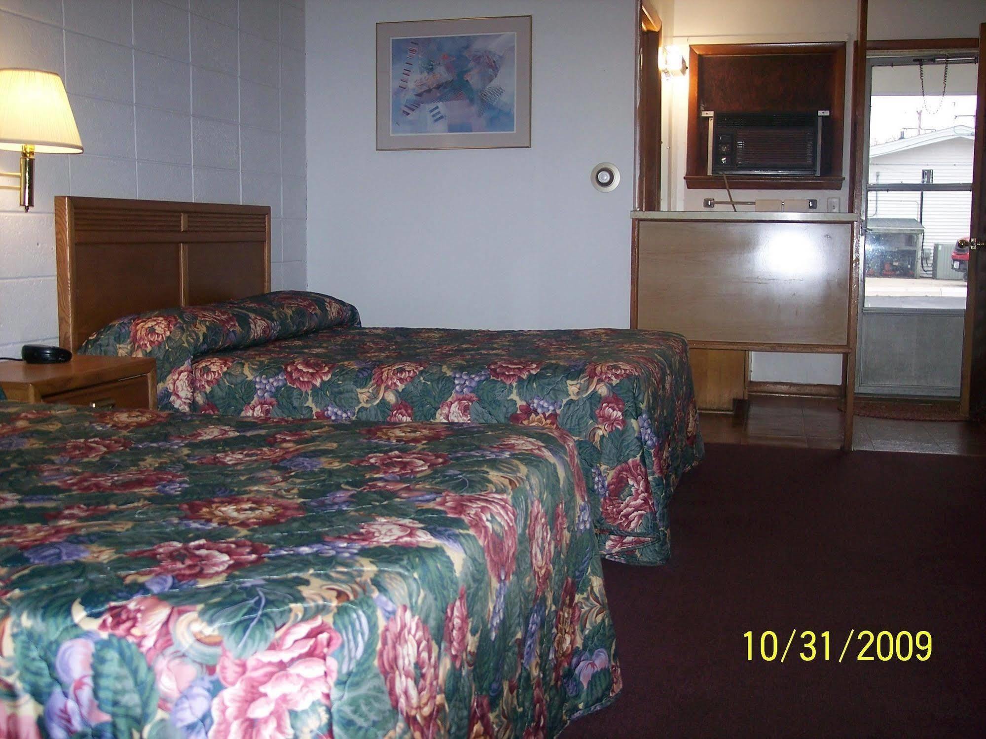 Grand View Motel Beaver Dam Exteriör bild